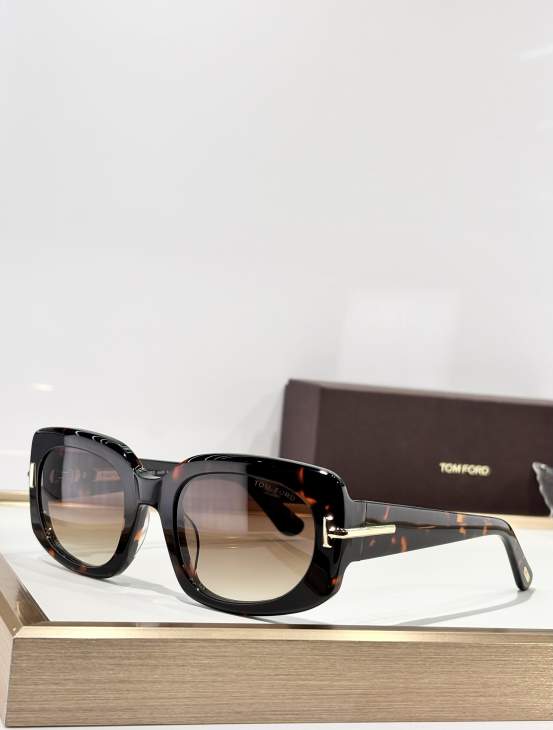 Picture of Tom Ford Sunglasses _SKUfw77669486fw